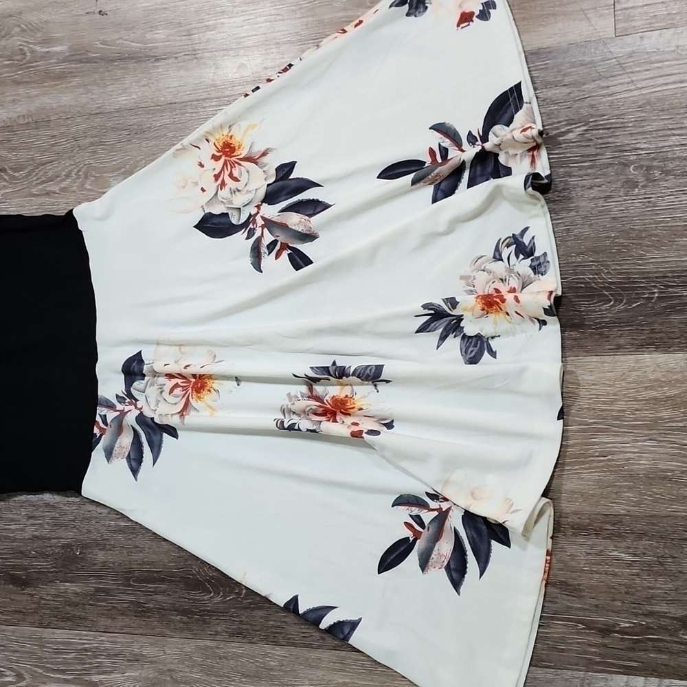 💛 Ouges medi dress size S cotton and spandex NWT - image 4